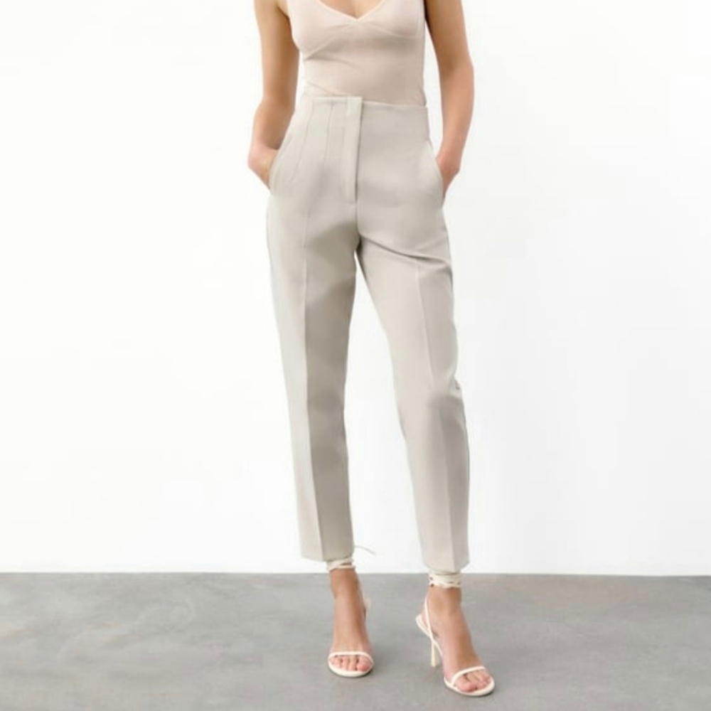 Zara Straight Leg Pants in Light Beige xs